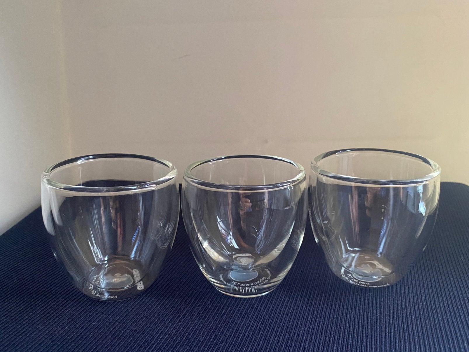 3 Espresso dubbelwandige glazen. Hoogte 6 cm., Glas of Glazen, Ophalen of Verzenden, Overige stijlen, Glas