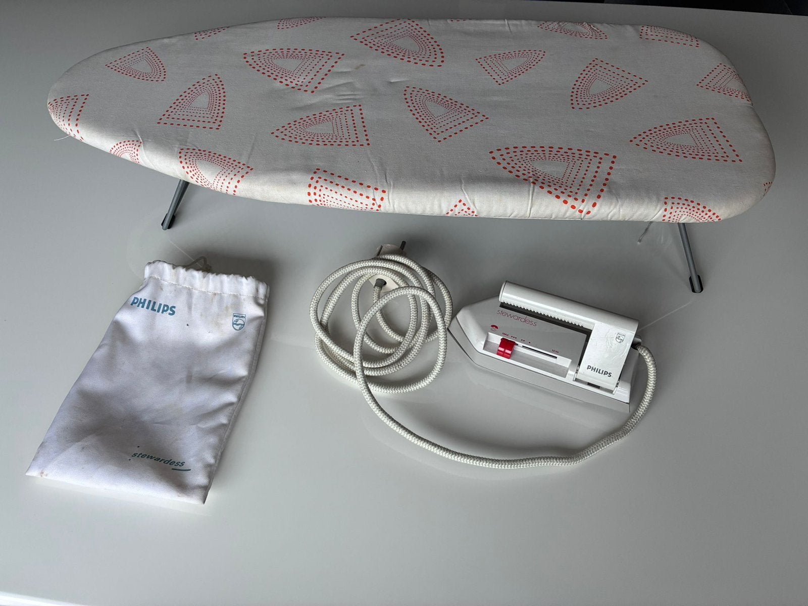 strijkijzer compact philips incl ikea Jall strijkplank, Ophalen of Verzenden, Zo goed als nieuw