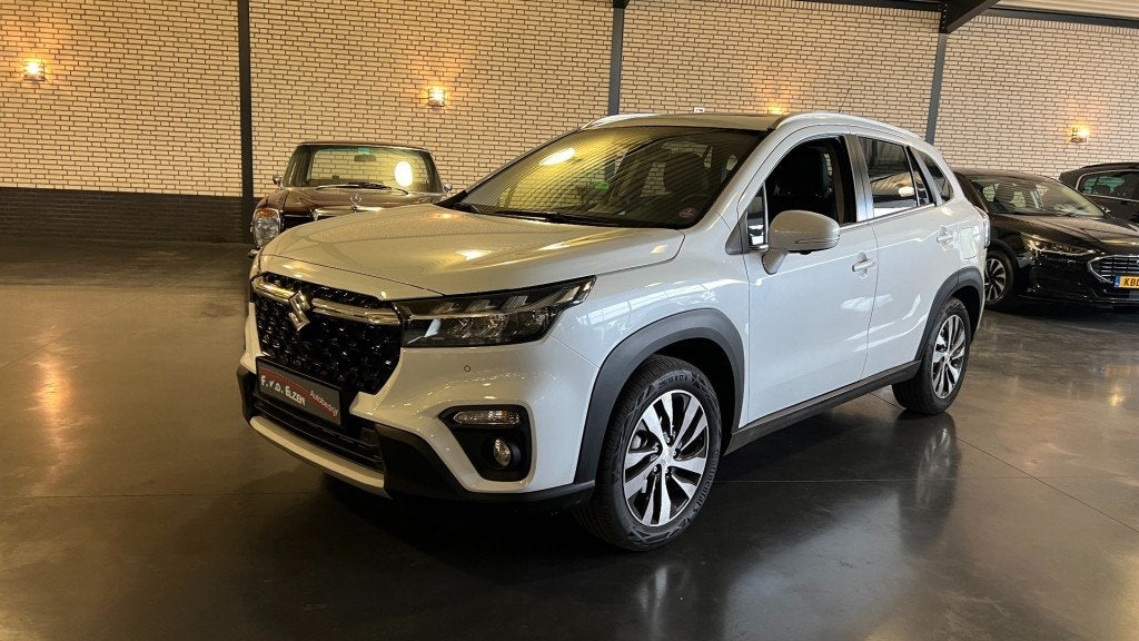 Suzuki S-CROSS 1.4 Boosterjet Style Smart Hybrid  360 camara, Auto's, Gebruikt, 4 cilinders, Wit, Bedrijf