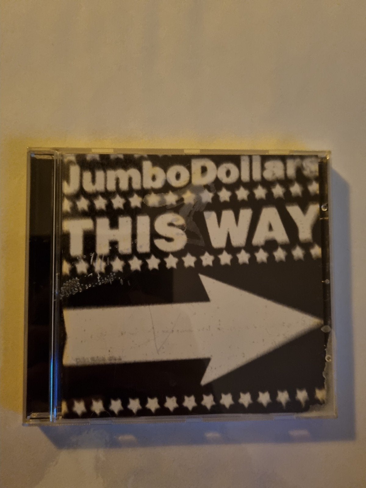 Jumbo Dollars - This way. Cd. 2004
Code 8713897901009

4 STU, Ophalen of Verzenden, Gebruikt