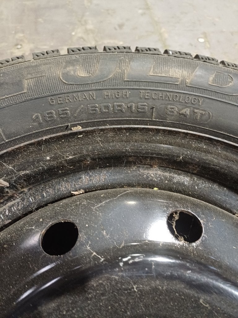 Winterbanden op stalen velg 185/60R15 84T Fulda Montero 3, Ophalen