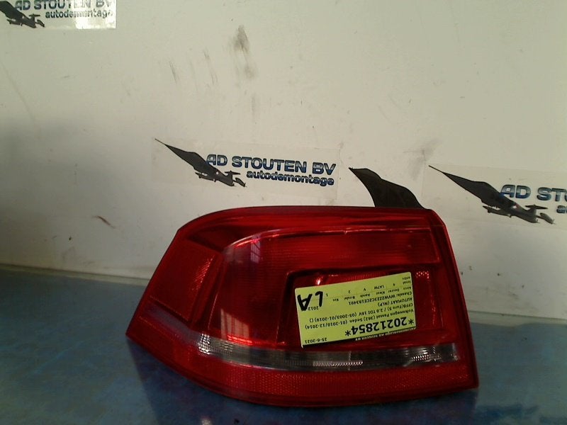 Achterlicht Links Volkswagen Passat (362) 2012 3AE945095F, Auto-onderdelen, Verlichting, Gebruikt, Volkswagen, Volkswagen AG, Kundenbetreuung@volkswagen.de