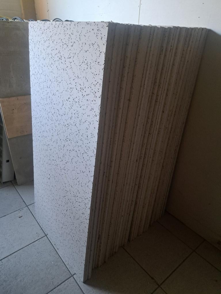 Platen voor systeemplafond, Ophalen