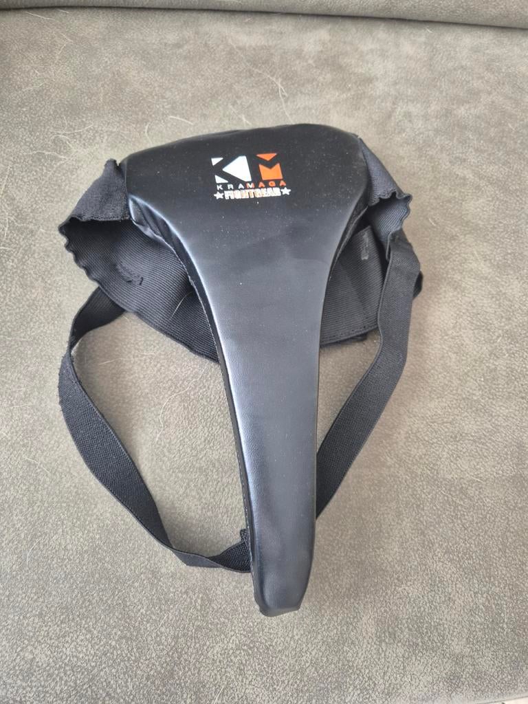 Krav Maga Kruisbeschermer - Zo goed als nieuw maat XS, Sport en Fitness, Ophalen of Verzenden