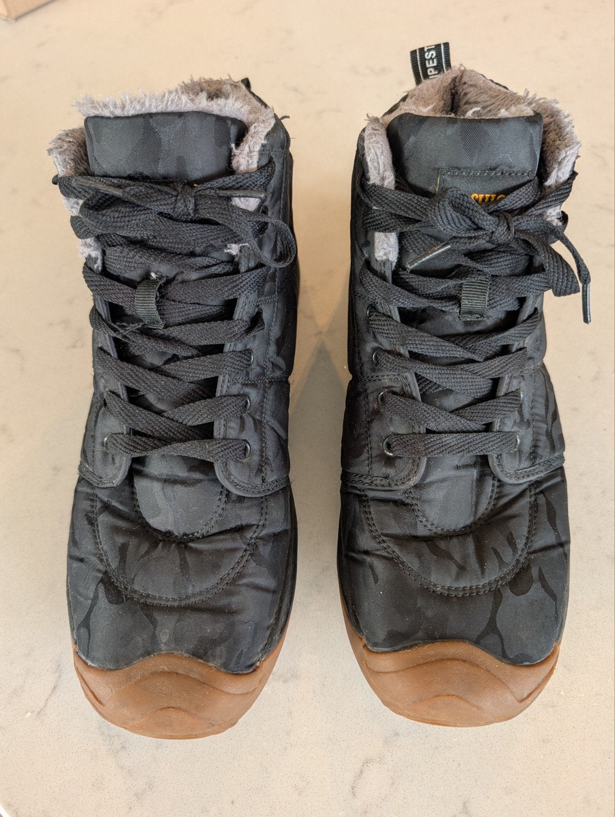 Zwarte gevoerde winterlaarzen maat 45, Kleding | Heren, Schoenen, Onbekend, Zwart, Boots, Ophalen of Verzenden