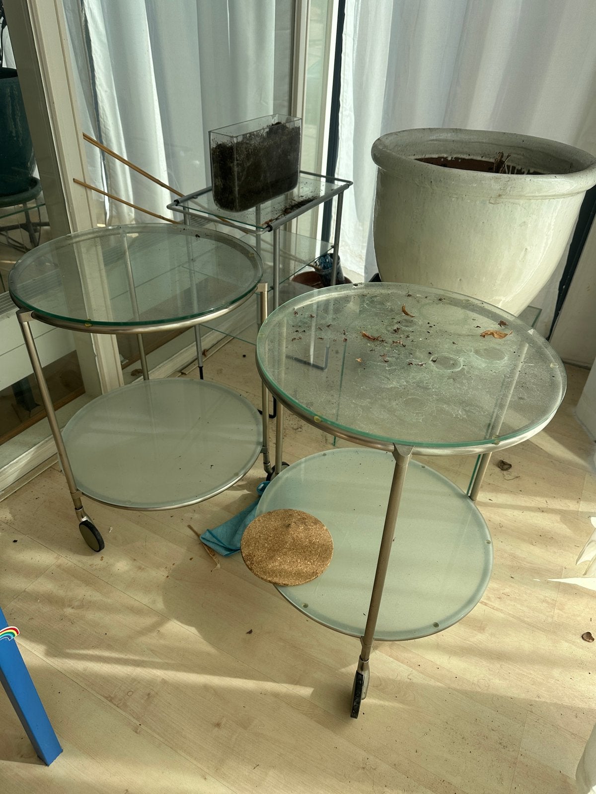 2 glazen ikea tafeltjes, Huis en Inrichting, Tafels | Bijzettafels, Minder dan 55 cm, Rond, Ophalen, 45 tot 60 cm