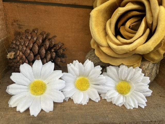 Kunstbloemen wit mini madelief creatief decoratie versiering, Binnen, 3811JM, Info@rodebeagle.nl, Rode Beagle kunstbloemen
