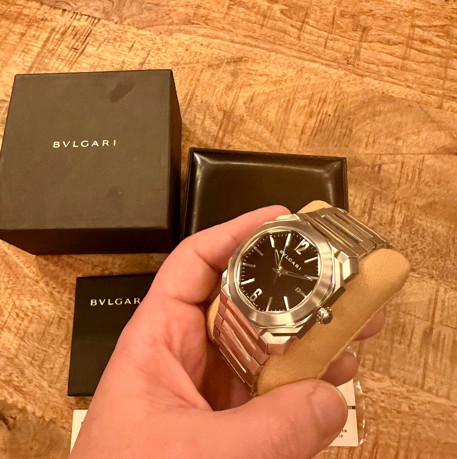 Foto 2 van Bvlgari / Bulgari Octo 41mm horloge