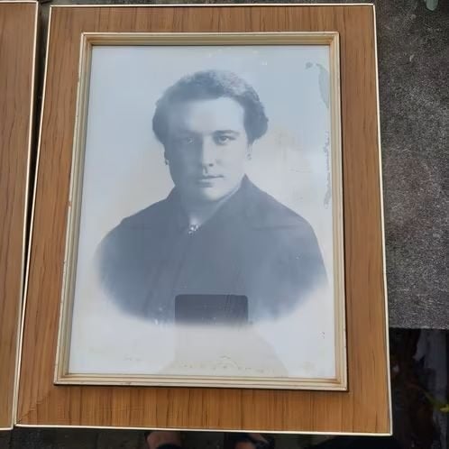 2 oude foto's ingelijst, Ophalen of Verzenden, Voor 1940, Gebruikt, Overige onderwerpen