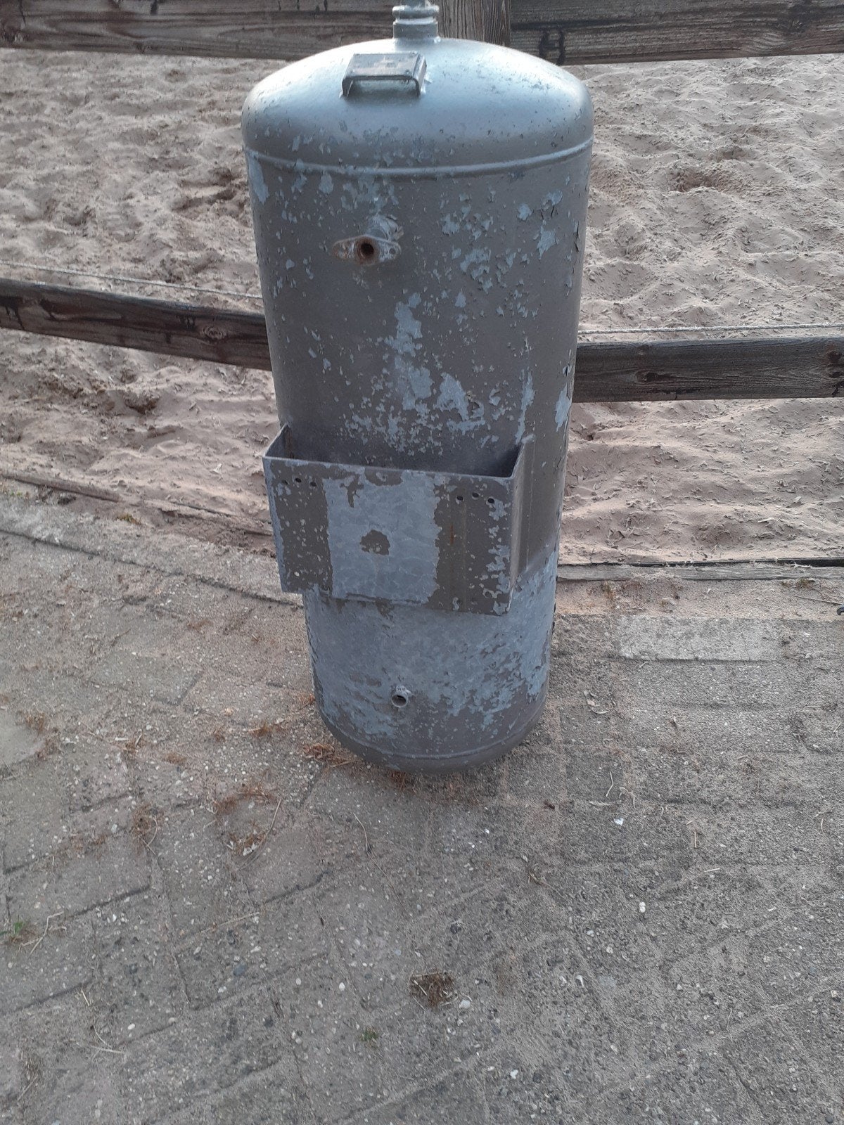 Expansivat 120 liter, Ophalen