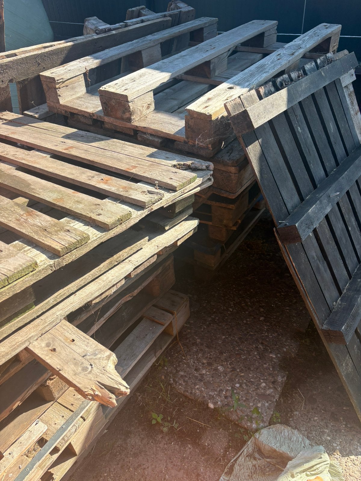 Pallets en afval hout brandhout GRATIS, Minder dan 3 m³, Ophalen