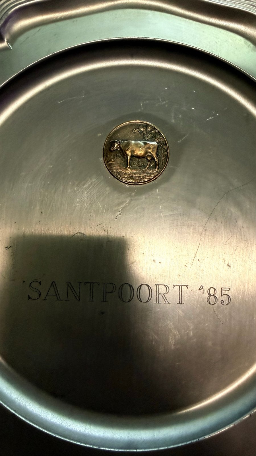 Vintage Santpoort '85 Herdenkingsbord met Koe Medaillon, Antiek en Kunst, Ophalen of Verzenden