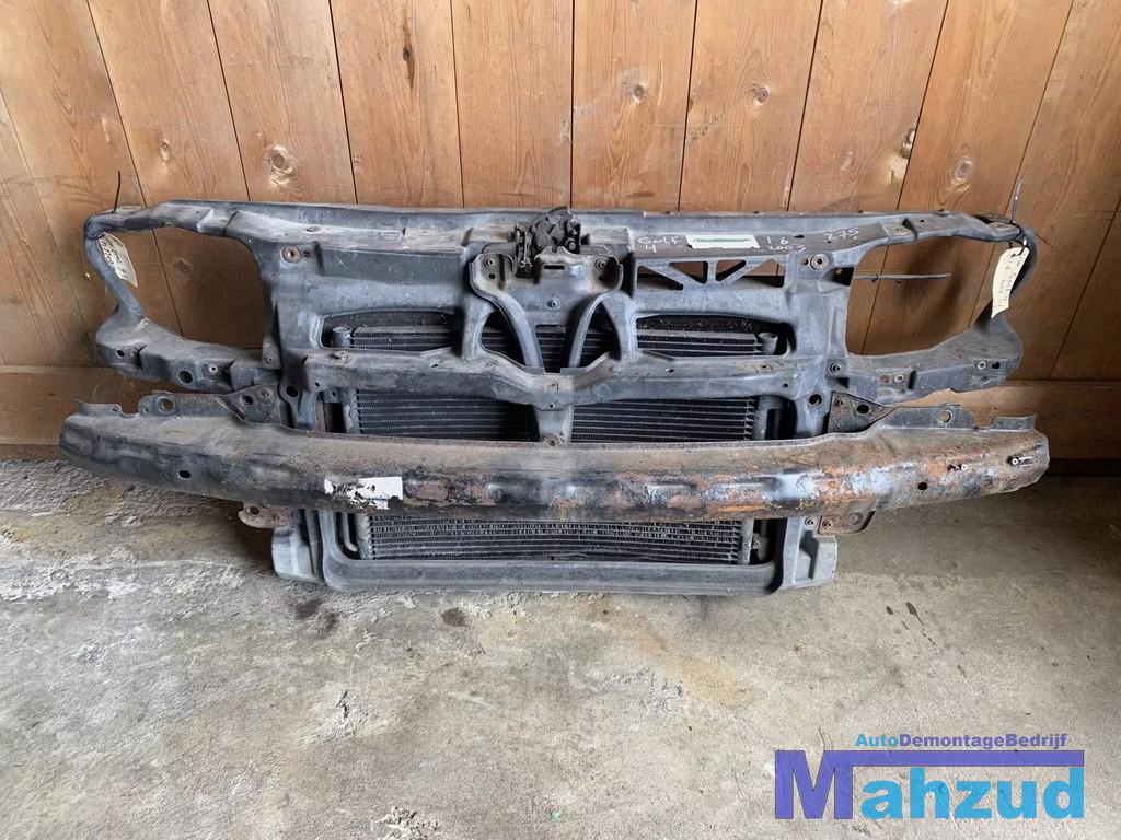 VW GOLF 4 1.6 Voorfront front koelerpakket koellerset, Auto-onderdelen, Gebruikt, Volkswagen, Volkswagen AG, Berliner Ring 2
38440  Wolfsburg, DE