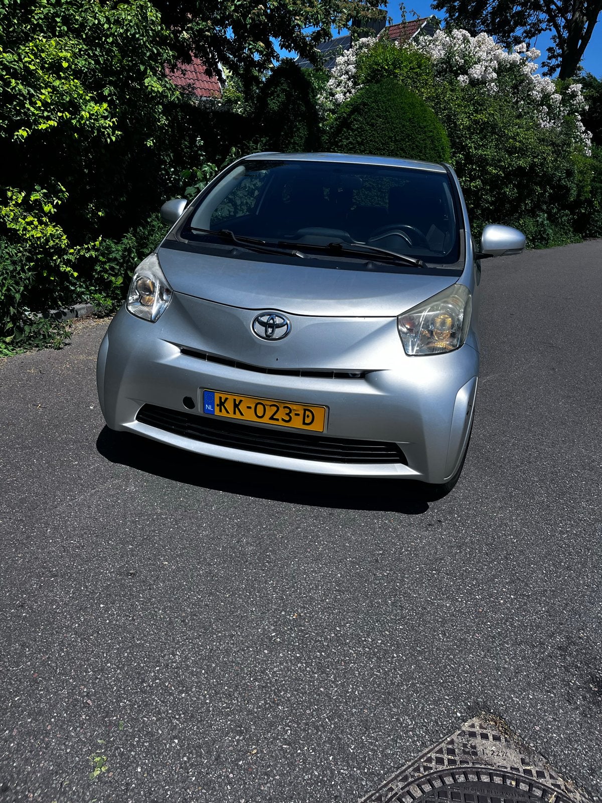 Toyota IQ 1.0 2009 Grijs Handgeschakeld € 2250, Auto's, Toyota, Particulier, IQ, Benzine, A, Hatchback, Handgeschakeld, Geïmporteerd