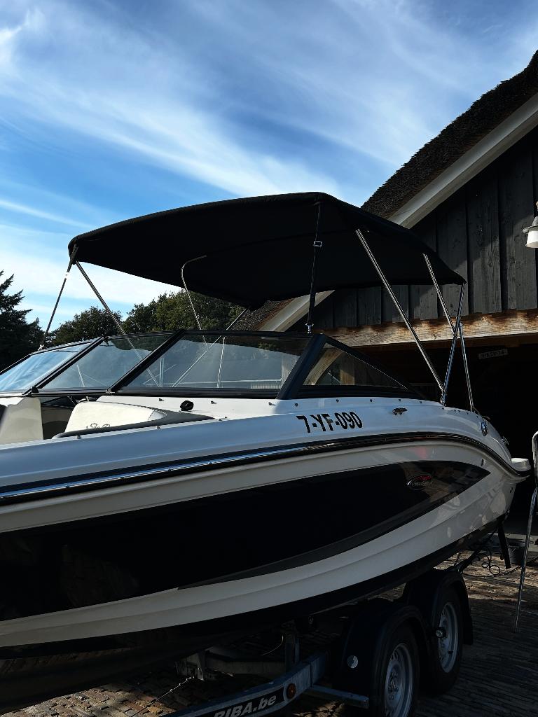 Boot te koop, Watersport en Boten, Speedboten, Binnenboordmotor, 120 tot 200 pk, Zo goed als nieuw, Viertaktmotor