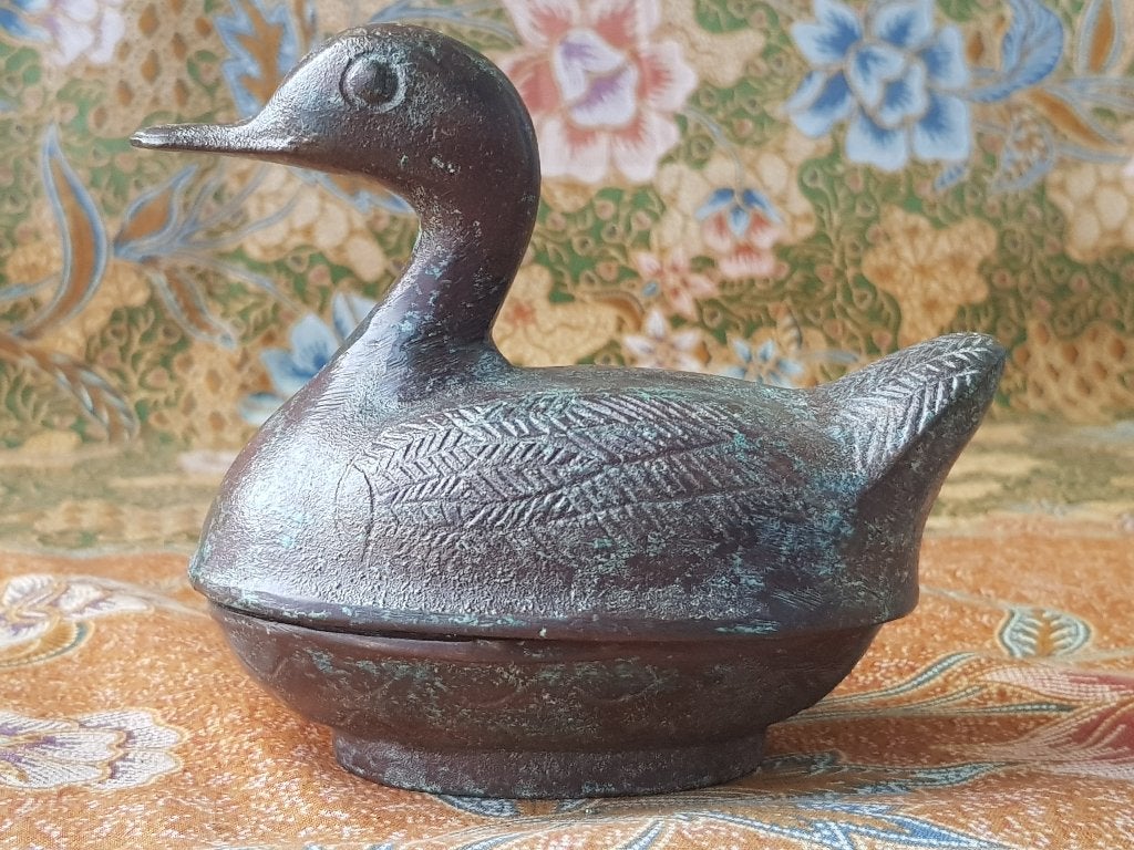 Mooi zwaar antiek Oosters doosje van brons als een eend., Handgemaakt, Doos, Ophalen of Verzenden, Overige herkomsten