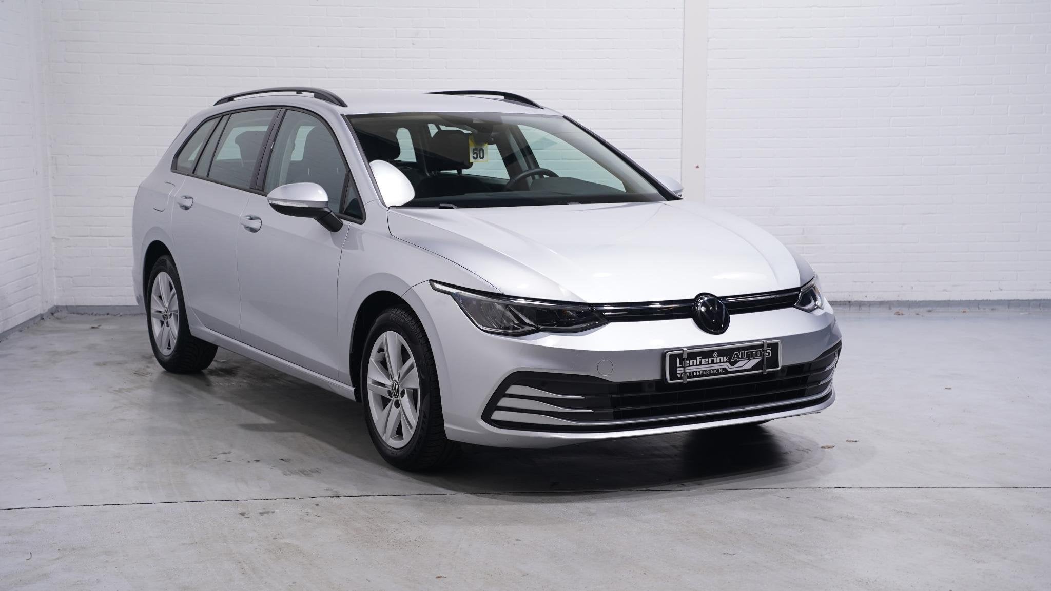 Volkswagen Golf Variant 1.0 eTSI Life NAP 1e Eig. Apple Carp, Stof, Gebruikt, Automatische klimaatregeling, Origineel Nederlands