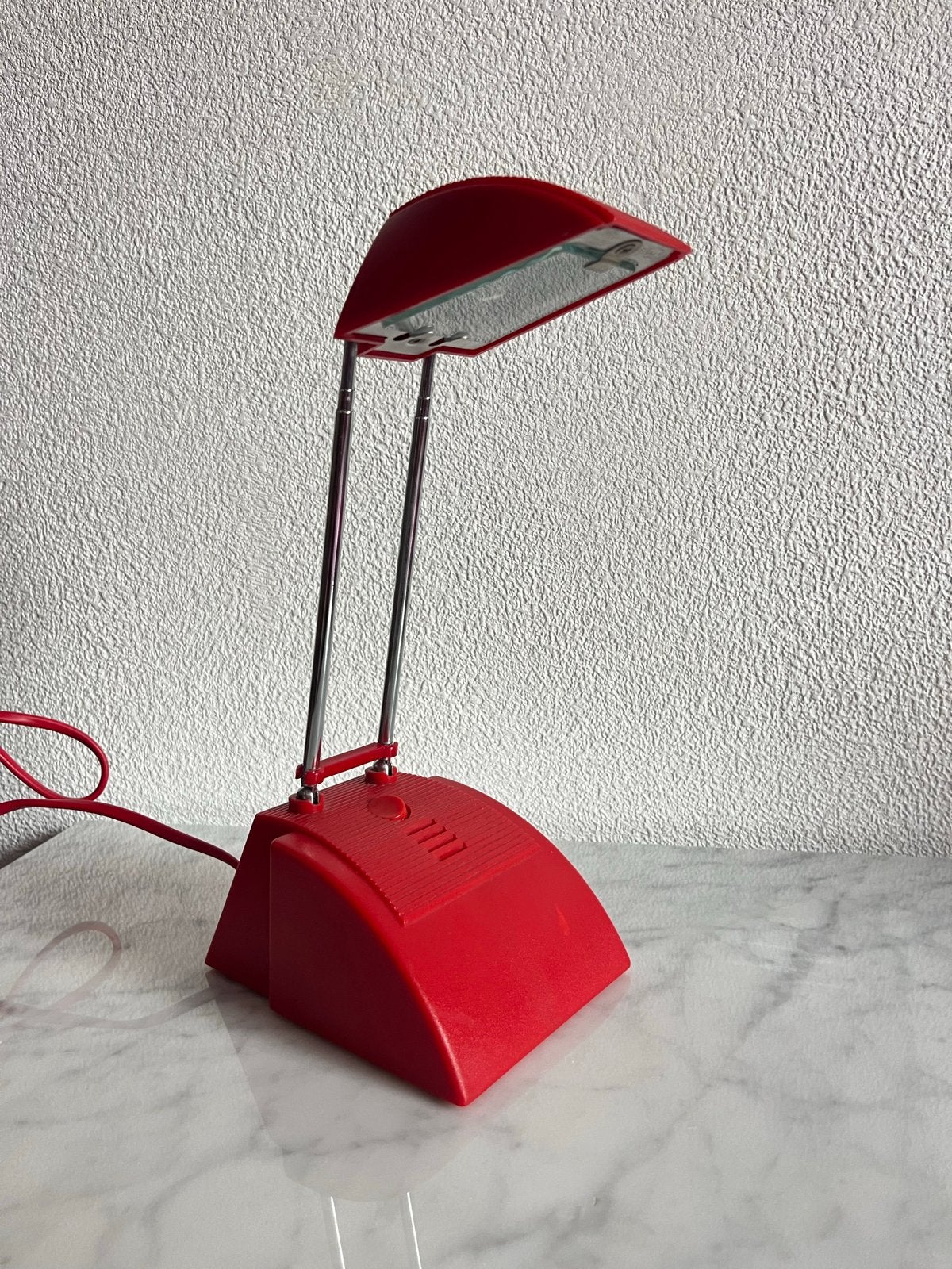 Vintage Rood Bureaulampje Memphis Milano Stijl Jaren '90, Vintage, Ophalen of Verzenden, Rood, Bureaulamp