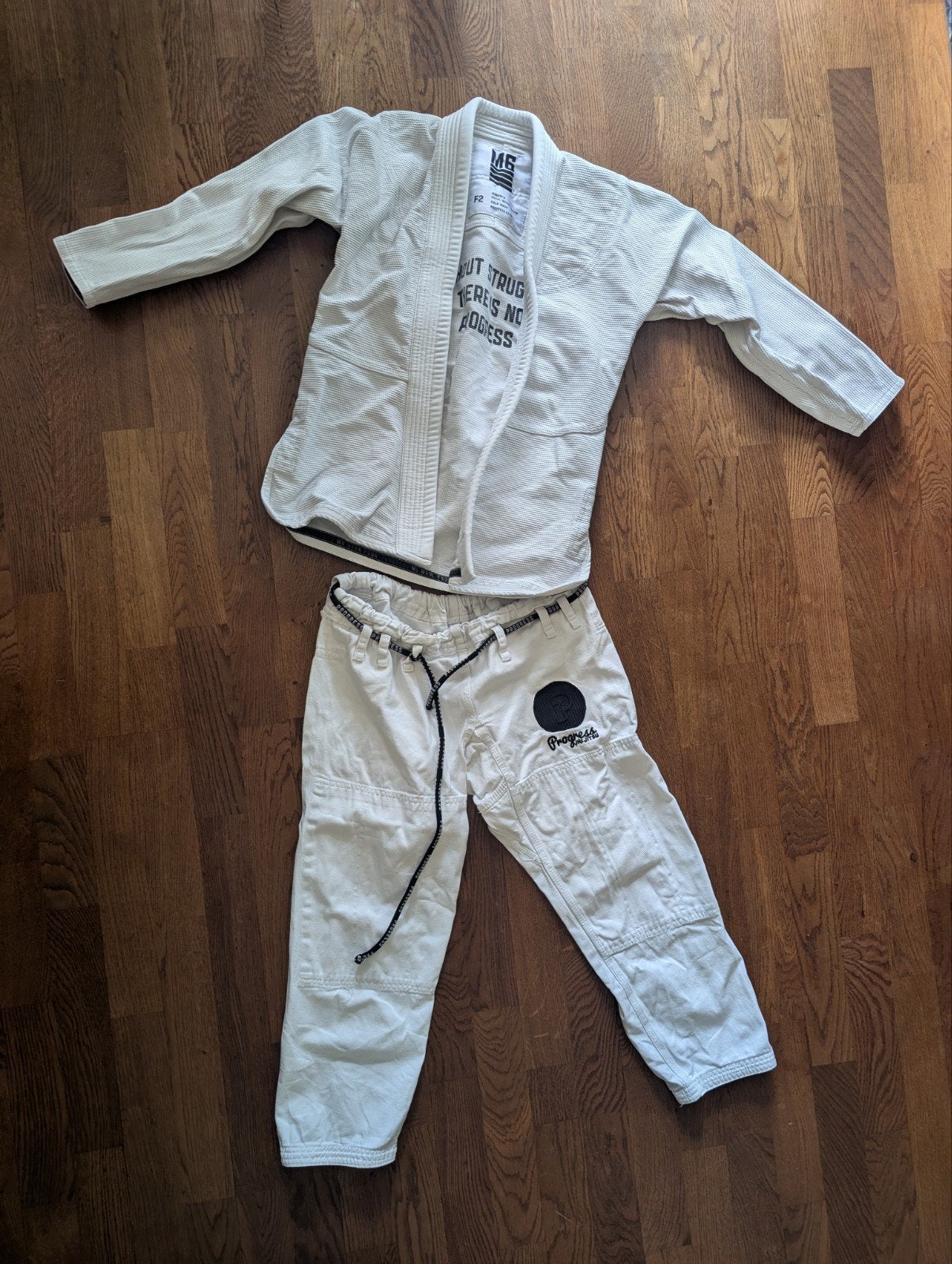 Progress BJJ / Judopak wit - Maat F2 (valt klein), Gebruikt, Maat XS of kleiner, Vechtsportpak, Ophalen of Verzenden