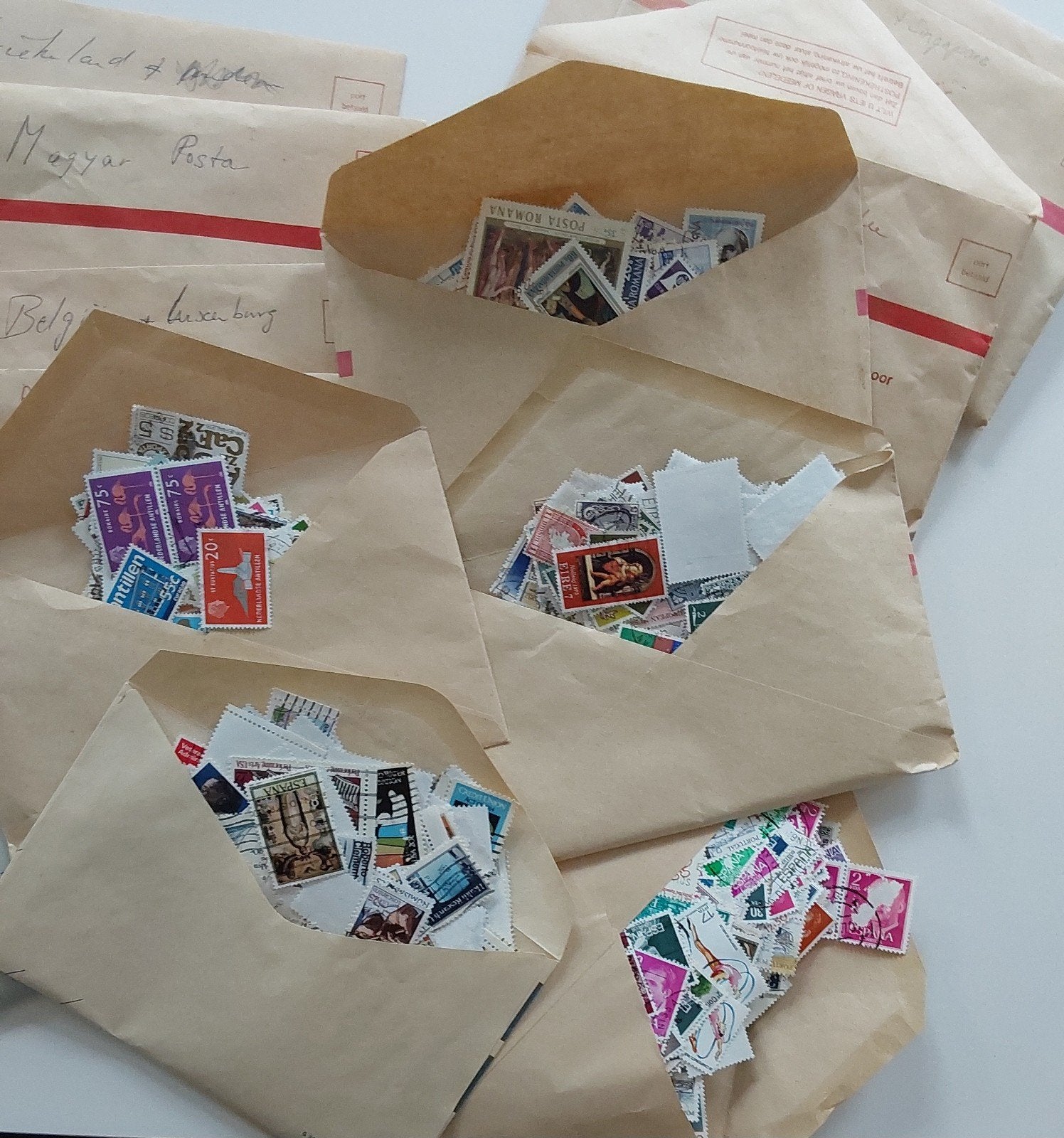 Verzameling gestempelde postzegels uit diverse landen, Postzegels en Munten, Postzegels | Nederland, Ophalen of Verzenden