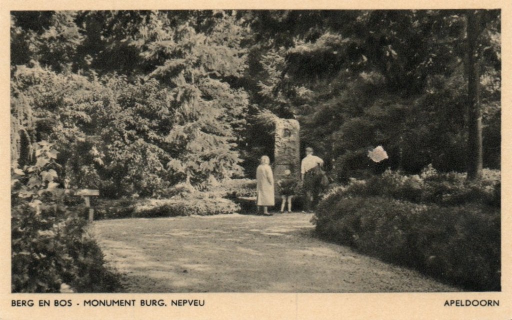 Apeldoorn Berg en Boa  Nepveu Monument, Ophalen of Verzenden, 1940 tot 1960, Ongelopen, Gelderland