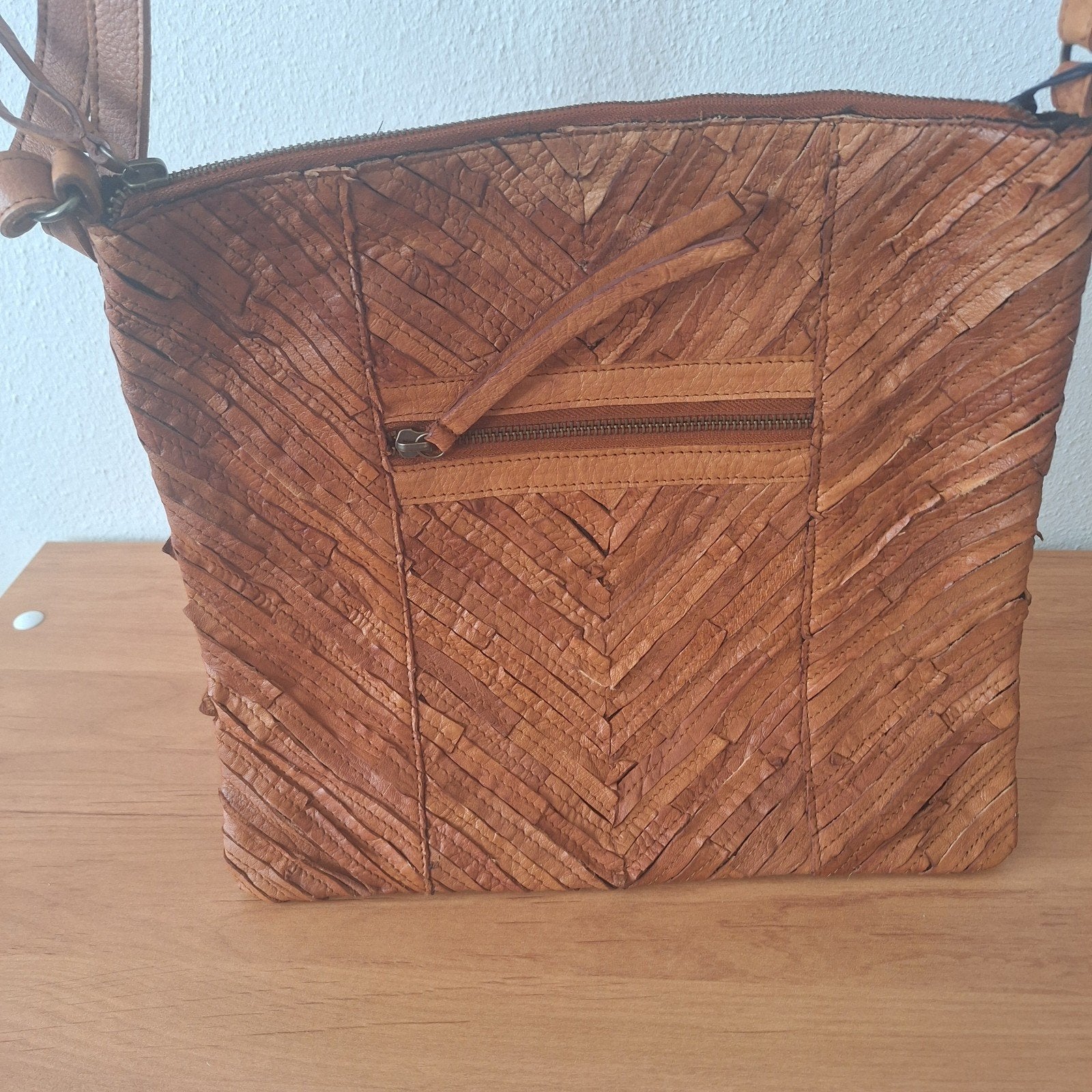 Nieuwe Pieces schoudertas van gevlochten leer, Ophalen of Verzenden