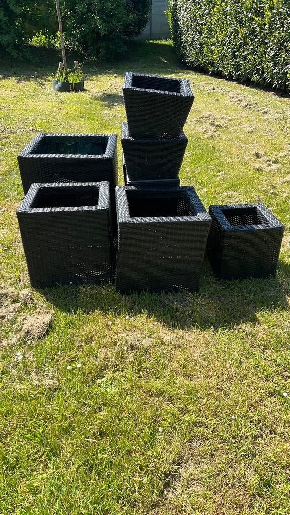 Bloem/planten bakken/potten, Tuin en Terras, Bloembakken en Plantenbakken, Ophalen, Kunststof, Gebruikt, Rond