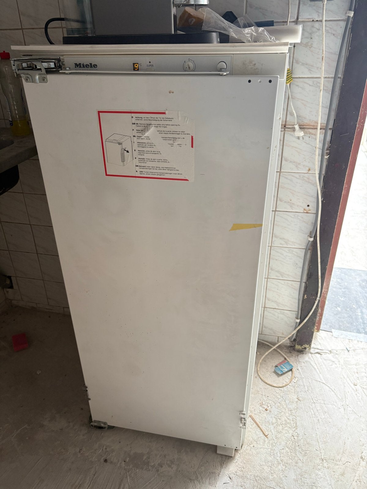 Gratis Miele inbouwkoelkast - ideaal voor verbouwing, Ophalen, 150 tot 200 liter, 60 cm of meer, 140 tot 160 cm