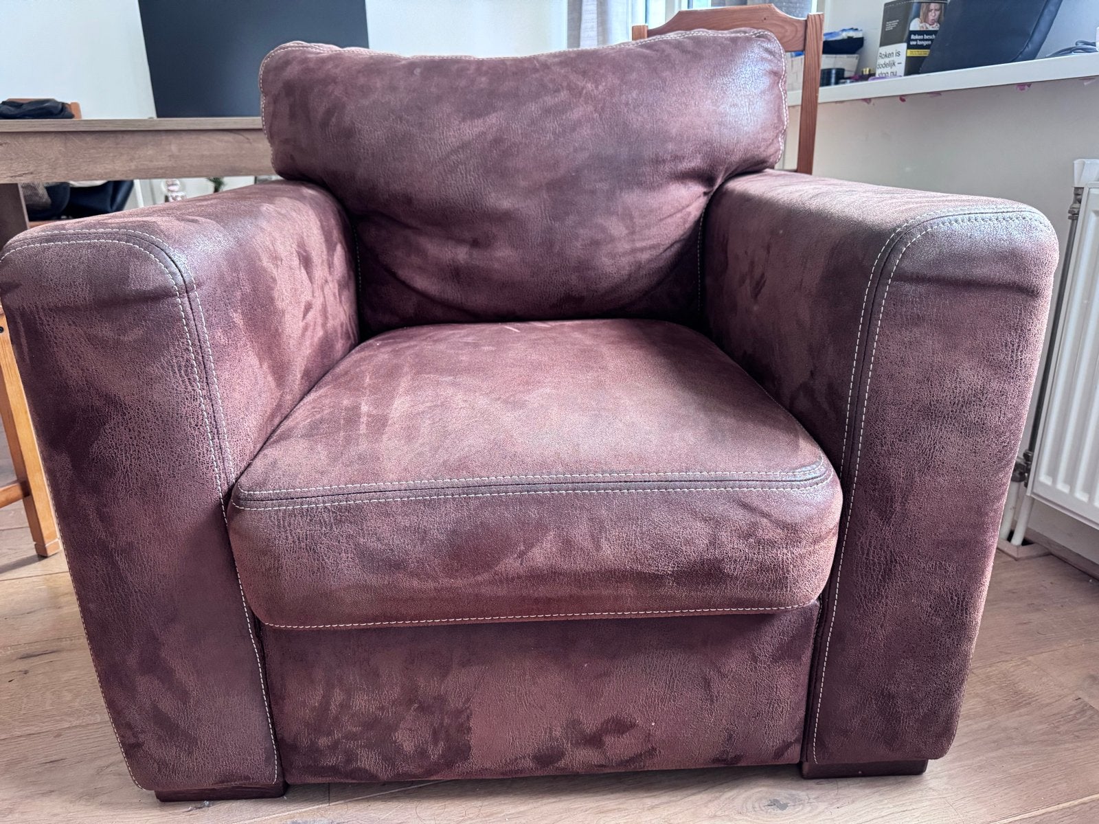Comfortabele fauteuil - Bruin suède-look, Ophalen of Verzenden, Gebruikt, Stof, 100 tot 125 cm