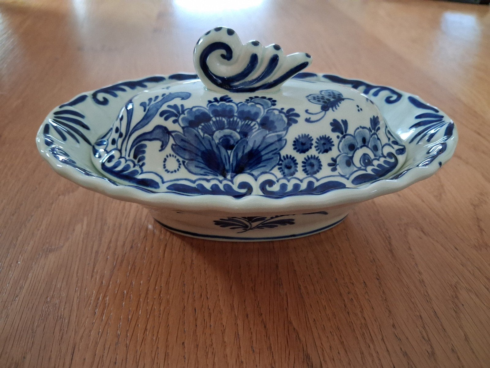 Delfts Blauw botervlootje met deksel, handgeschilderd, Antiek en Kunst, Antiek | Porselein, Ophalen of Verzenden