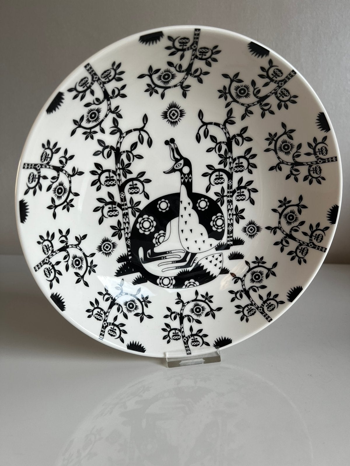 Iittala Taika Diepe Schaal Zwart Klaus Haapaniemi Ø22, Ophalen of Verzenden, Overige stijlen, Porselein, Schaal of Schalen