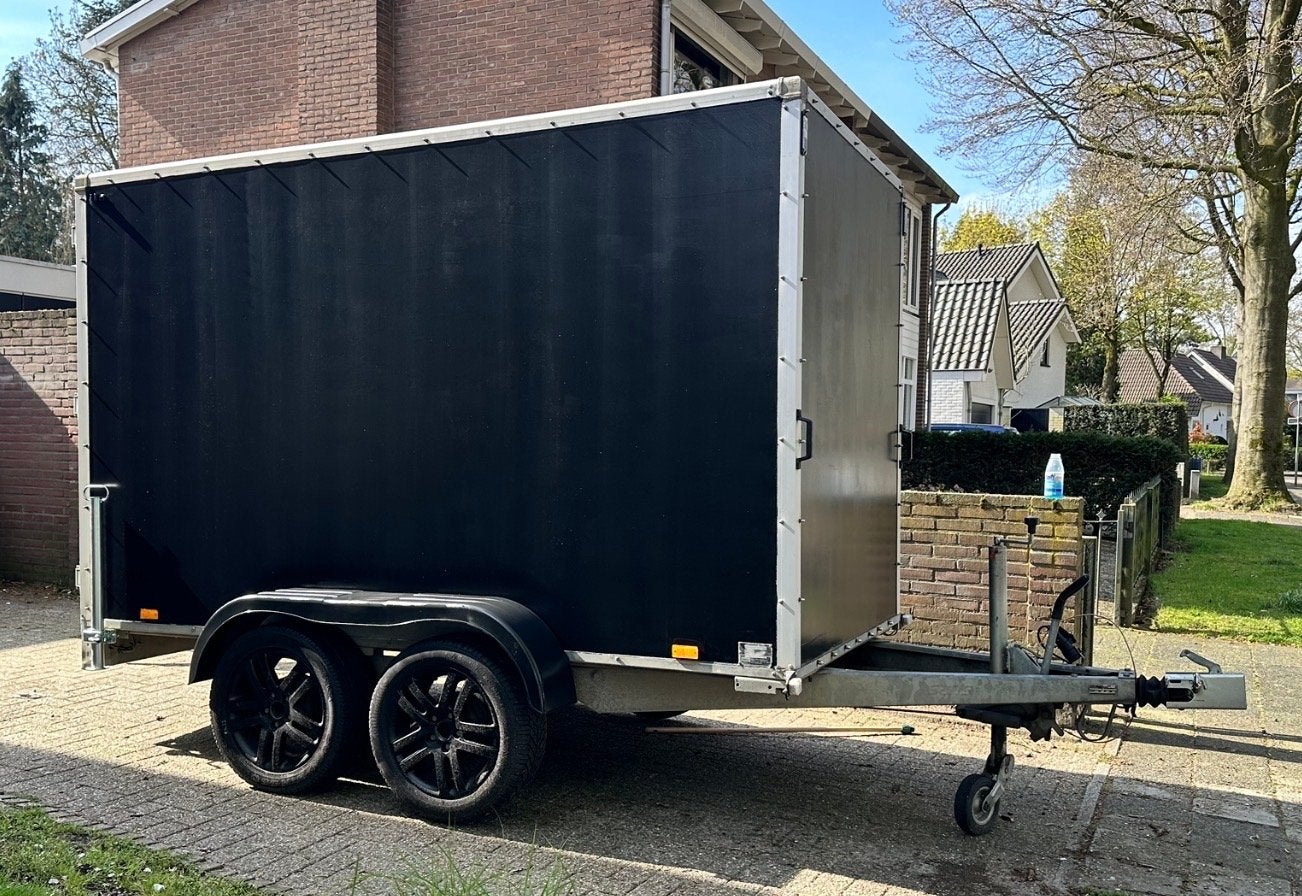 Aanhanger dubbelasser met imperiaal Saris, Ophalen, Gebruikt