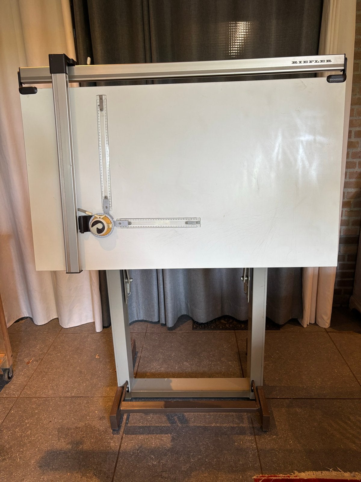 Riefler tekentafel met tekenautomaat, Ophalen, Gebruikt, Minder dan 130 cm