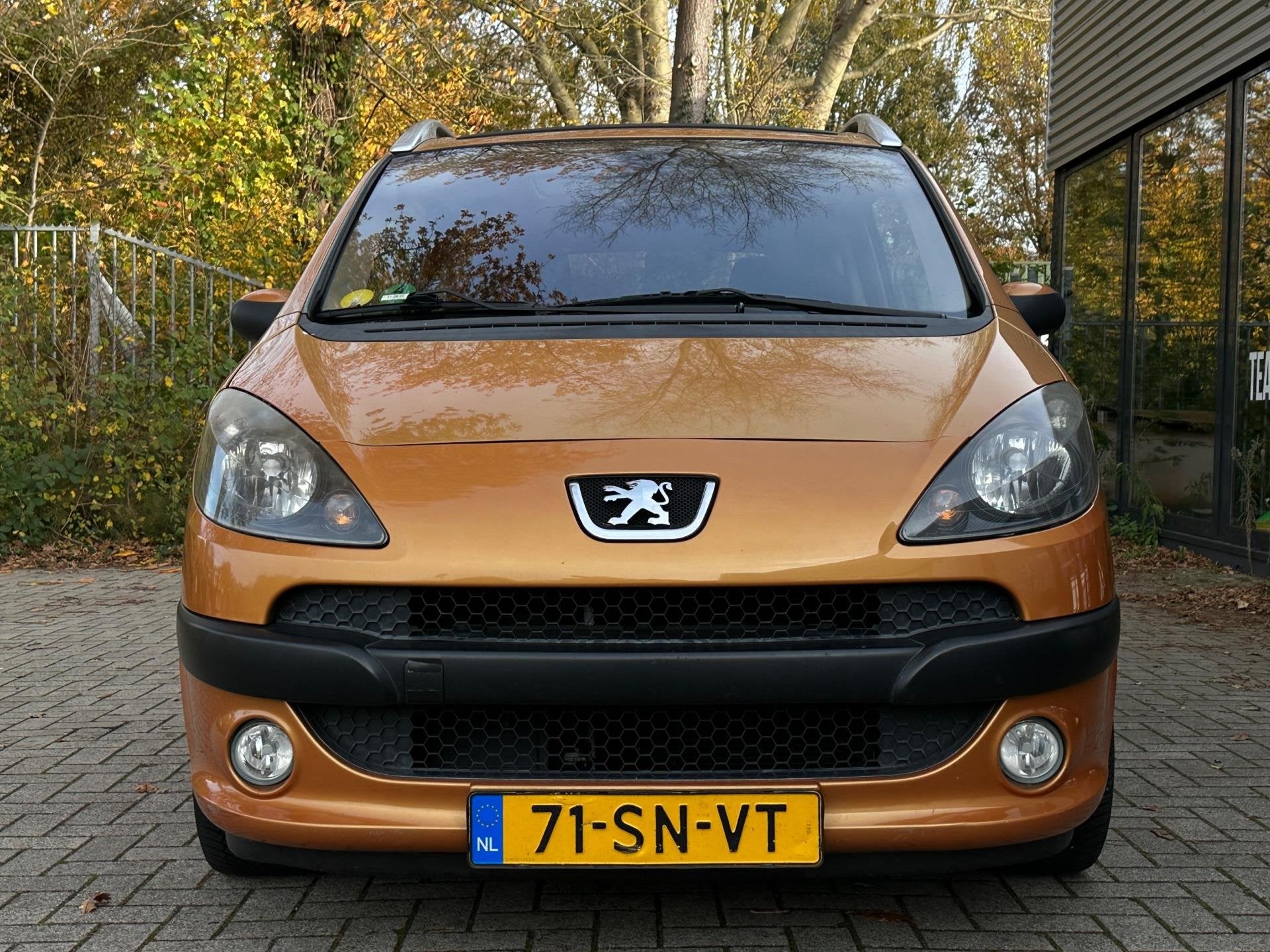 Peugeot 1007 1.6-16V Sporty Automaat Pano Cruise Luxe Model!, 15 km/l, Gebruikt, 4 stoelen, Bedrijf