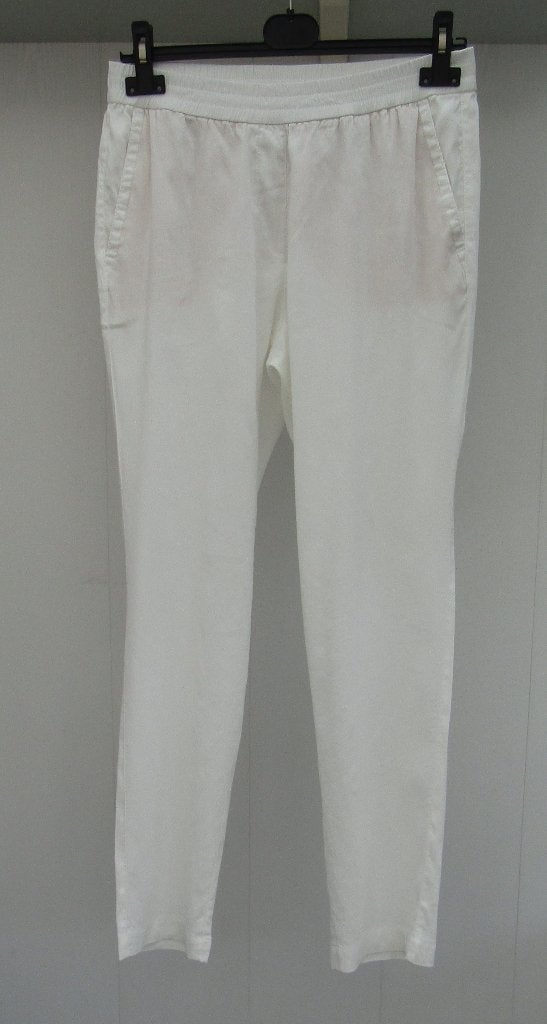 Marc cain Broek N3 valt als N4 mt 40 In nieuwstaat!!!, Kleding | Dames, Maat 38/40 (M), Wit, Ophalen of Verzenden, Zo goed als nieuw