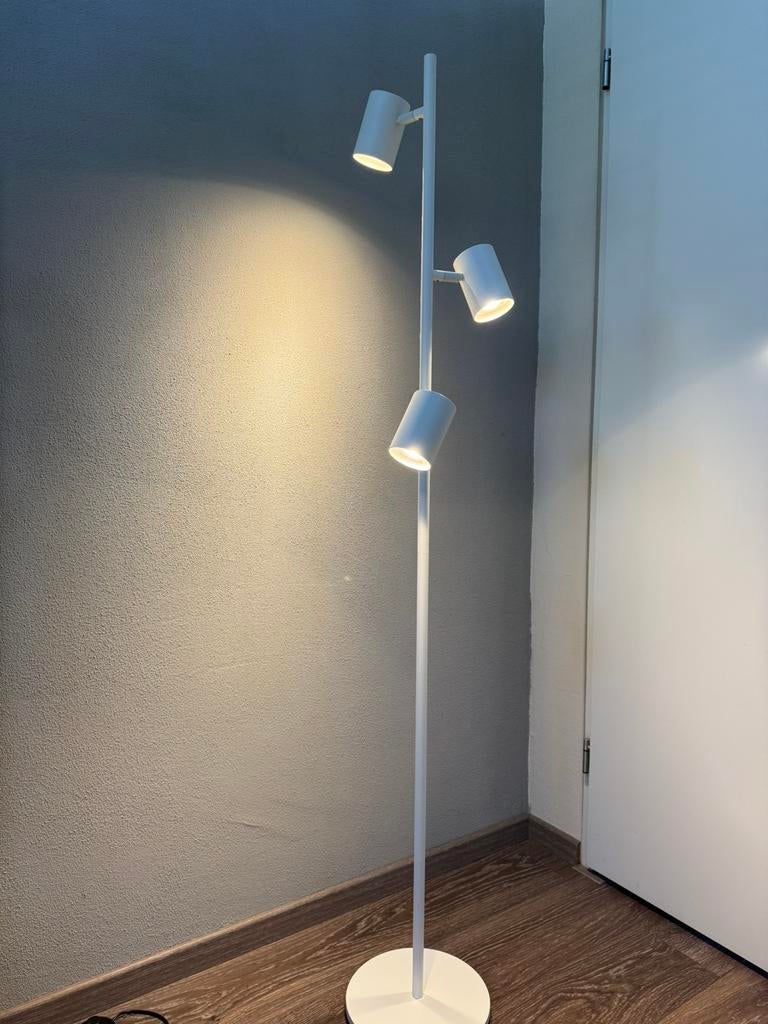 IKEA NYMÅNE lamp met 3 spots, Huis en Inrichting, Ophalen, Zo goed als nieuw, 150 tot 200 cm