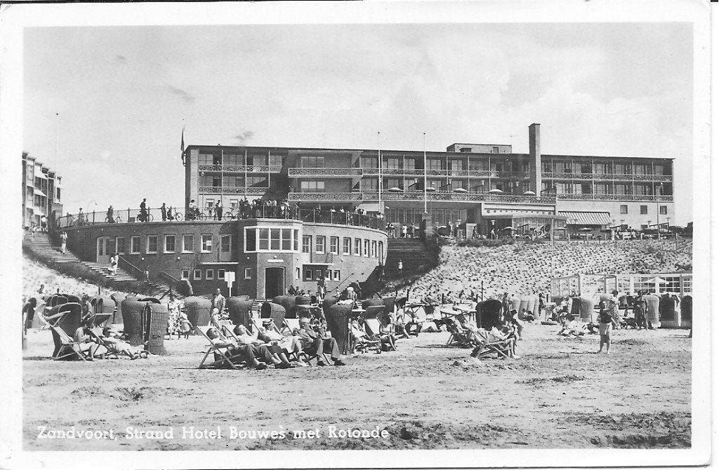 Zandvoort Strand Hotel Bouwes met Rotonde -  1953, Ophalen of Verzenden, 1940 tot 1960, Gelopen, Noord-Holland