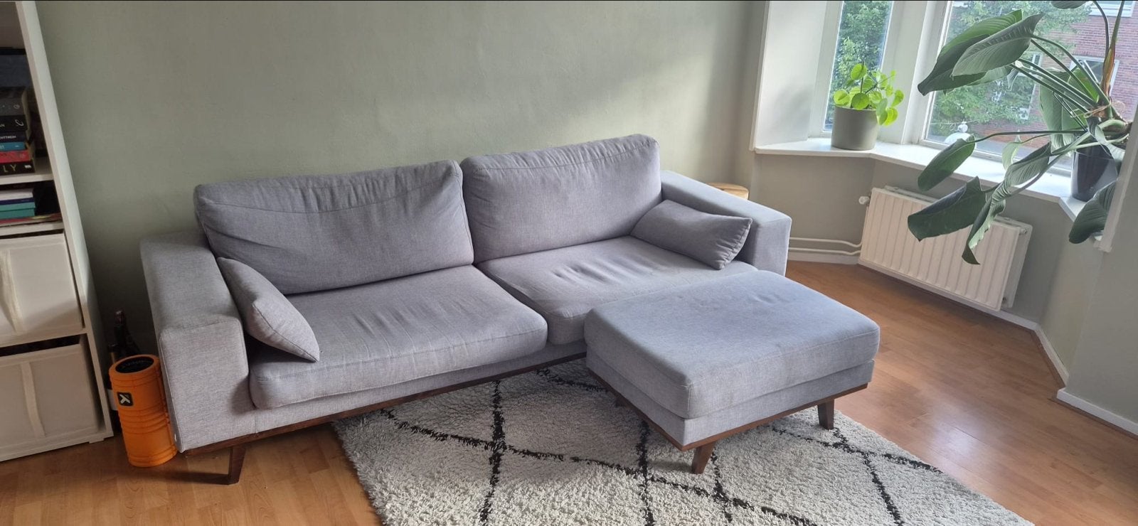 GRATIS grijze bank met hocker, Ophalen, Gebruikt, 100 tot 125 cm, Hoekbank