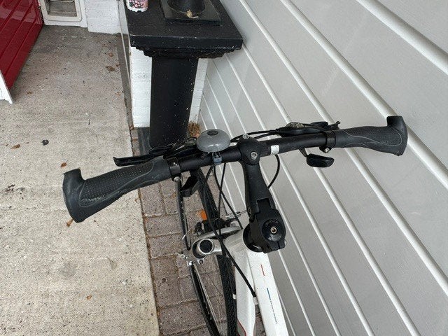 Peugeot Hybride crossfiets, Ophalen, 24 inch of meer, Gebruikt, V-brakes