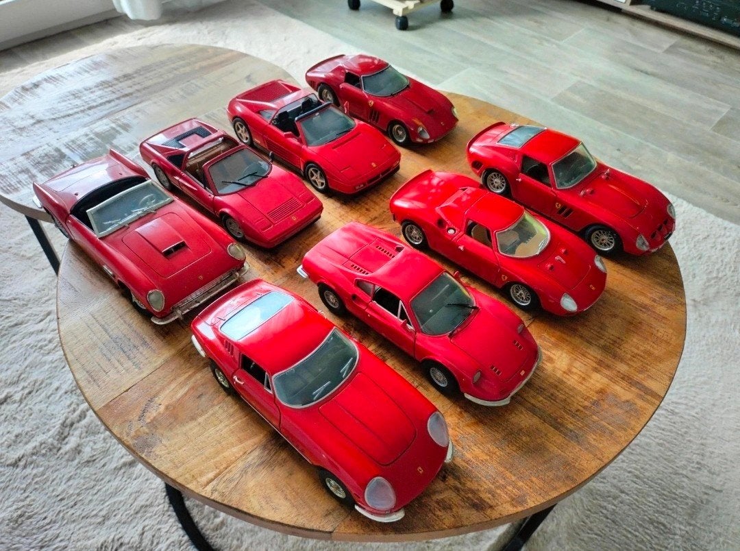15 Ferrari modelauto's schaal 1:18 - Diverse modellen, Ophalen of Verzenden, Gebruikt, Auto, Overige merken