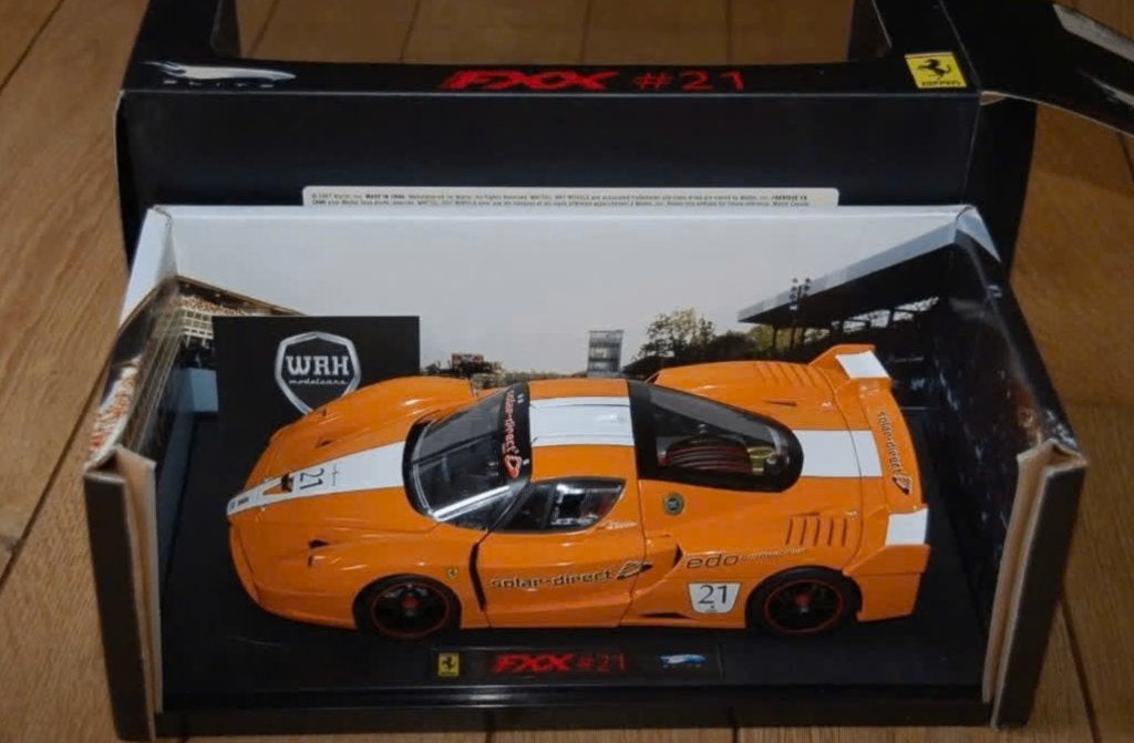 1:18 FERRARI FXX #21 SOLAR DIRECT Hotwheels elite WRH, Hobby en Vrije tijd, Verzenden, Zo goed als nieuw, Auto, Hot Wheels