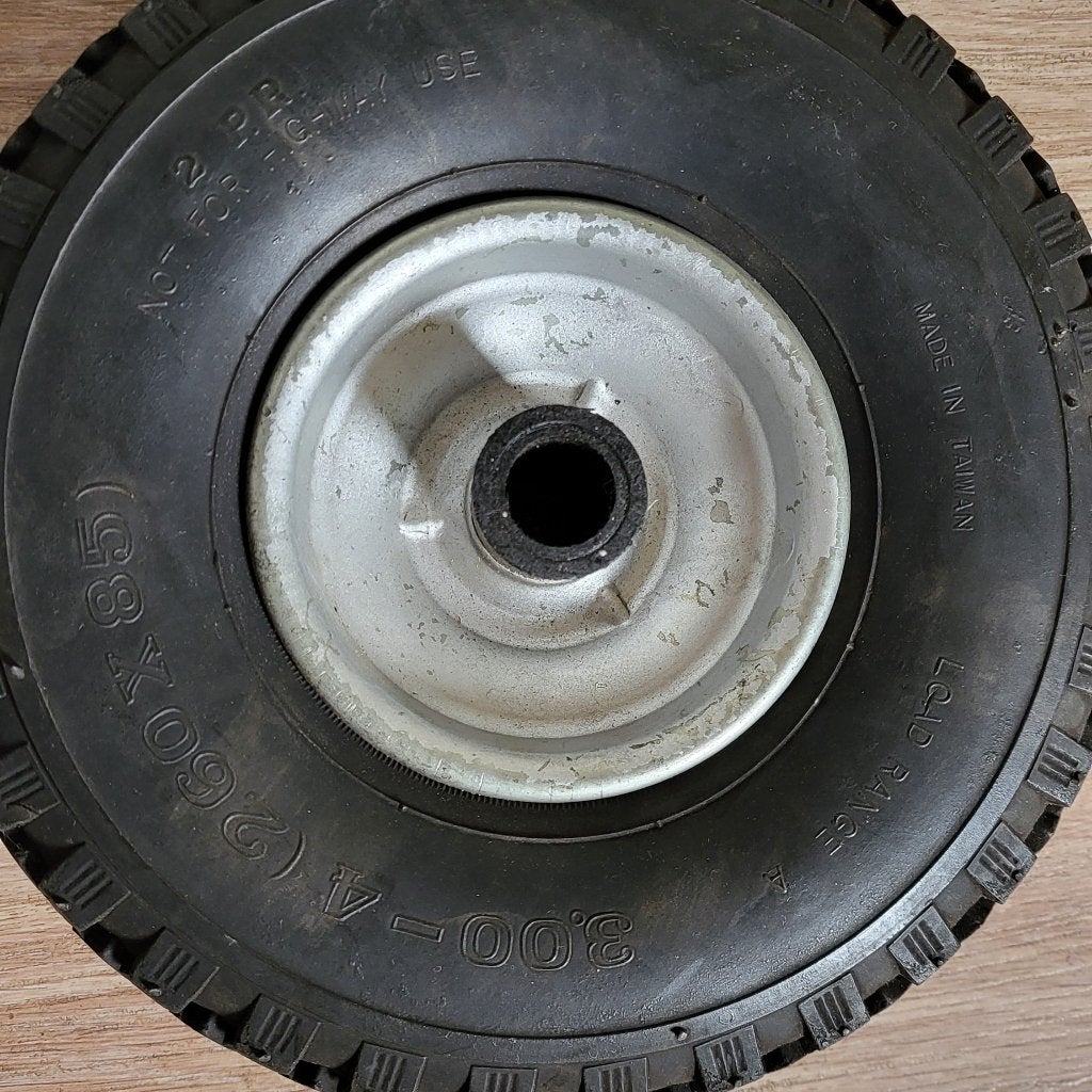 Klein wieltje van auto wagentje Aanhangwagen Steekkarretje., 100 liter of meer, Ophalen of Verzenden, Overige typen