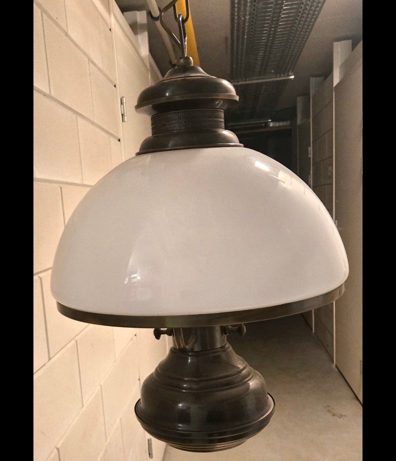 Vintage Hanglamp met Melkglas Kap, Gebruikt, 50 tot 75 cm, Vintage, Klassiek, Ophalen of Verzenden