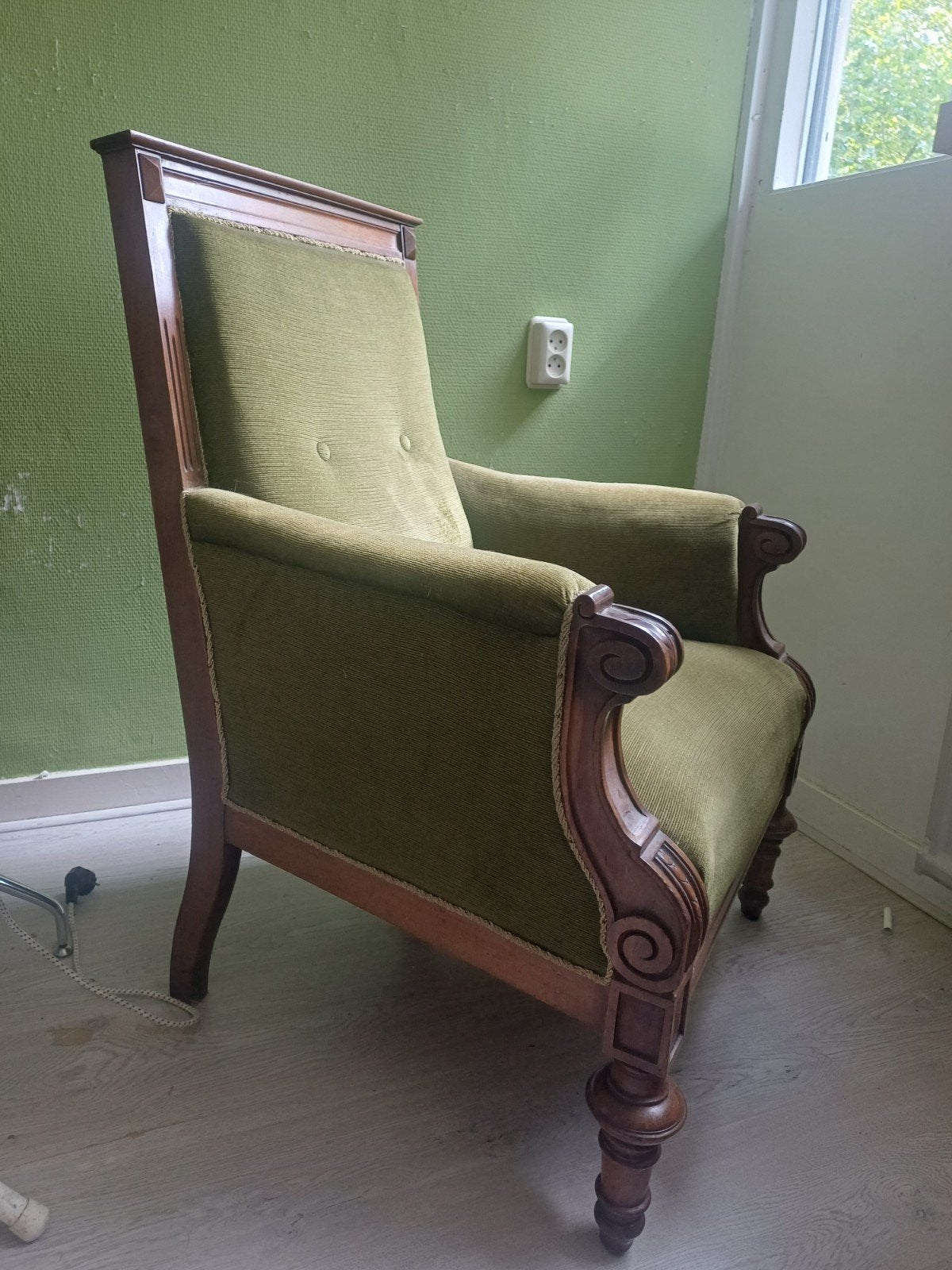 Groene stoel, Ophalen