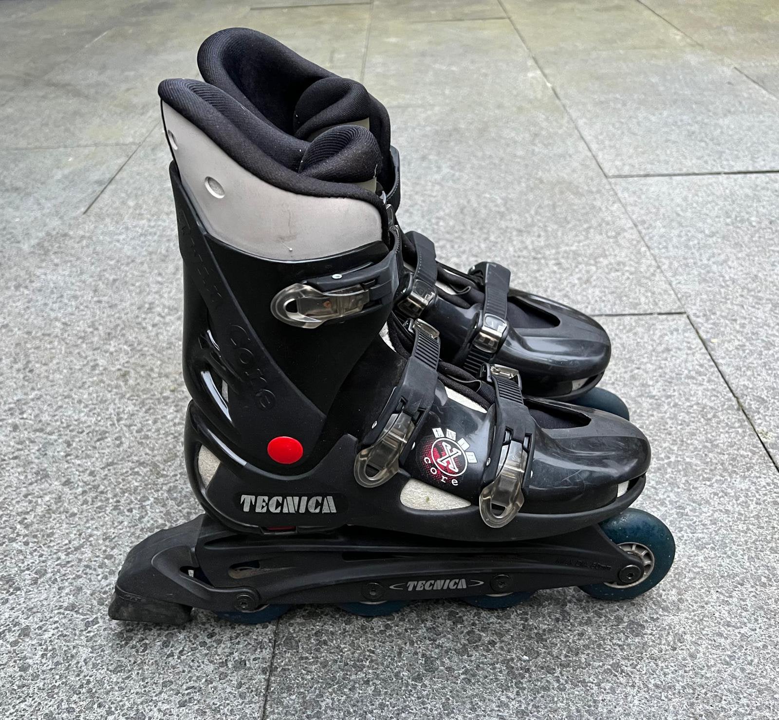 Twin Core X Technica Skates maat 8, Inline skates 4 wielen, Dames, Ophalen, Overige merken