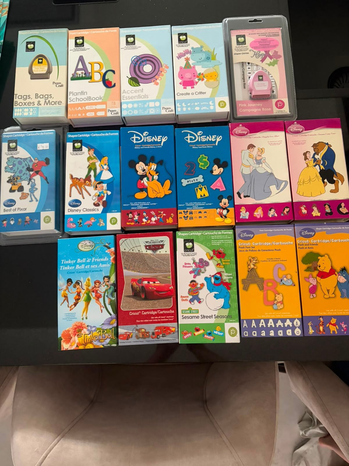 16  Cricut cartridges Disney Mickey Pooh Cars Tinkerbell, Hobby en Vrije tijd, Knutselen, Geschikt voor snijden, Fantasie, Meerkleurig