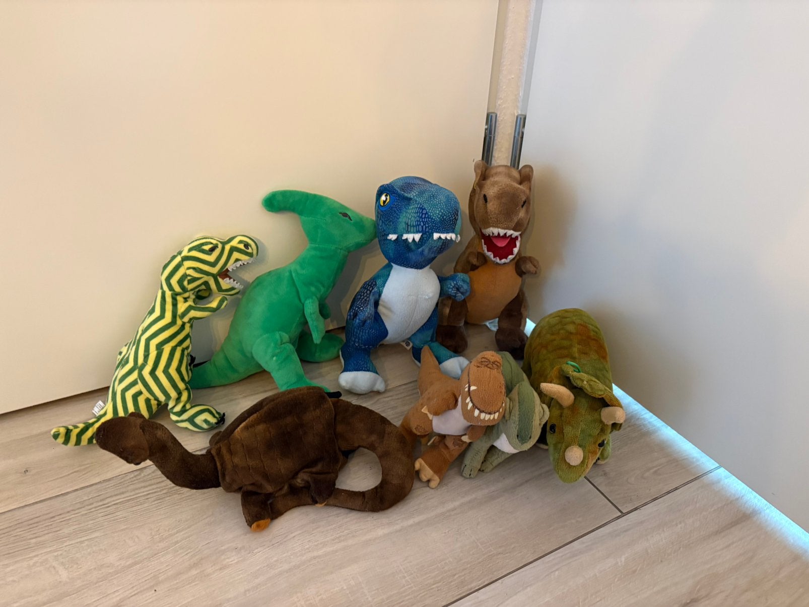 Set van 8 dino knuffels (dinosaurussen), Ophalen of Verzenden, Gebruikt, Overige typen