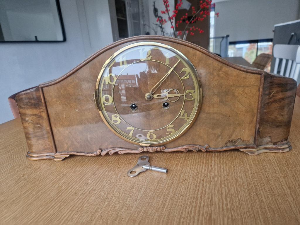 Te koop Antieke klok, Ophalen