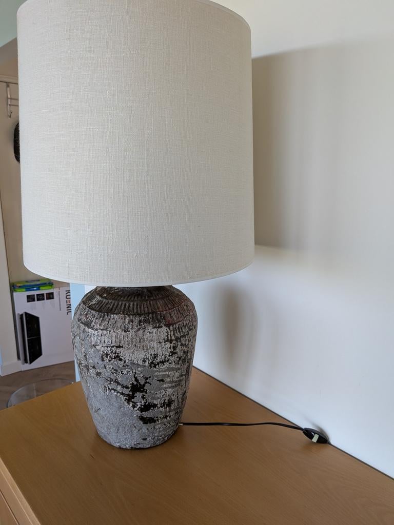 2 mooie echte Marokkaanse stenen TAFELLAMPEN, Huis en Inrichting, Lampen | Tafellampen, Ophalen