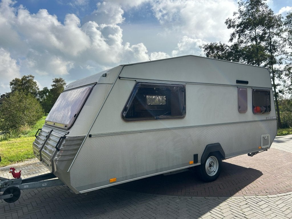 Kip Grey Line 48 T TOILET, RONDZIT, LUIFEL, Overige typen, Standaardzit, Kip, A.G. Bellstraat 4 7903 AD Hoogeveen